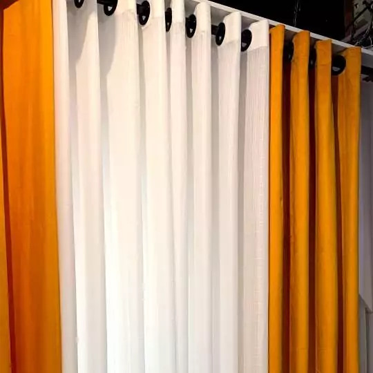 مخمل پنبه ایی رنگ شتری به همراه حریر صدفی به رنگ عاجی