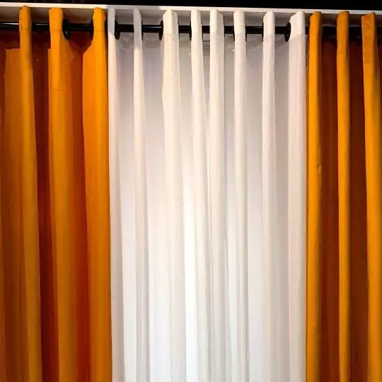 مخمل پنبه ایی رنگ شتری به همراه حریر صدفی به رنگ عاجی