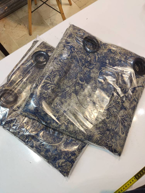 پرده سلطنتی آبی، شکوه و زیبایی را به فضای شما هدیه میدهد