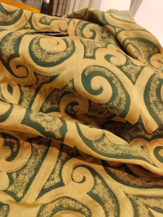 Golden Royal Curtain, Bring a Luxurious Vintage Experience to Your Home