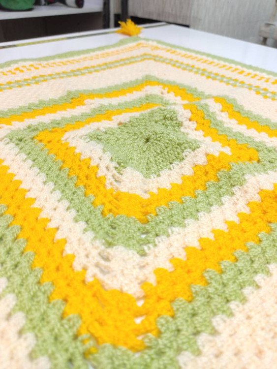 رومیزی دستبافت ناهارخوری، رومیزی دستبافت پذیرایی، رومیزی قلاب بافی