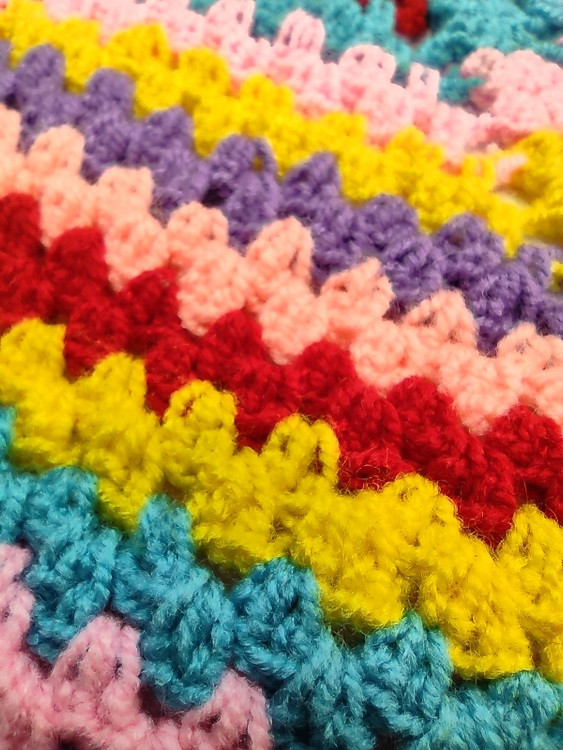 رانر قلاببافی دستساز - دکوراسیون منزل - طرح هندسی