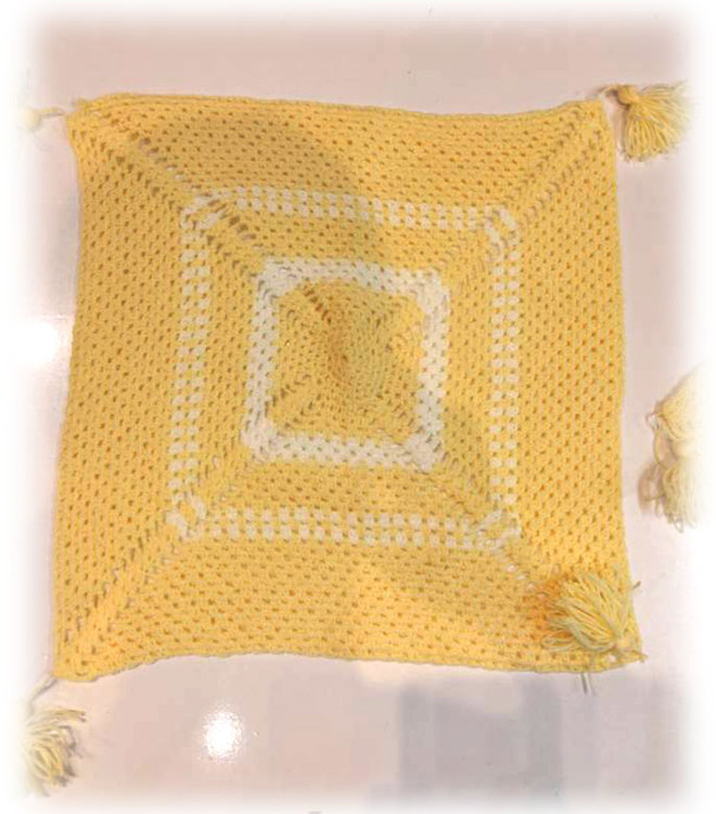 رومیزی دستبافت گلدار | زیربشقابی قلاببافی | دکوراسیون خانه | هدیه خاص