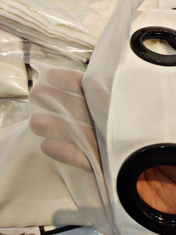 پرده آماده حریر سفید ساده شماره 5