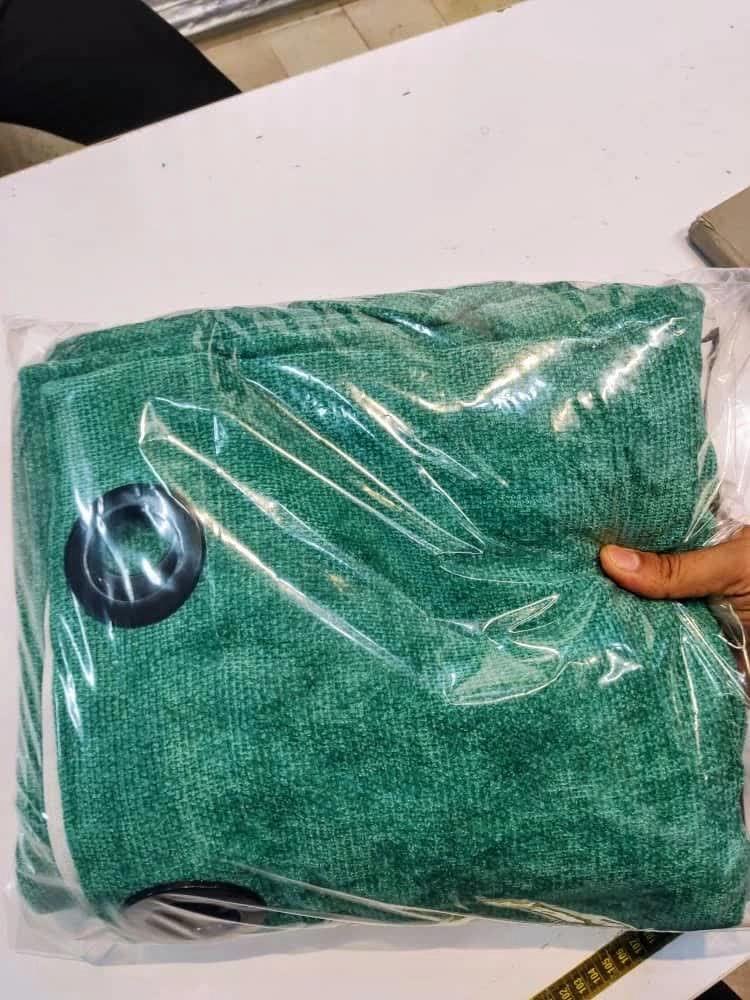 پرده آماده مخمل به رنگ سبز - لمسی از طبیعت در قلب خانه1