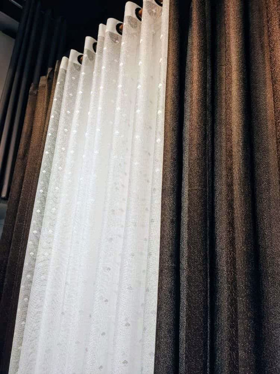 پرده آماده لیوما - شیک، مدرن با رنگ قهوهای تیره دلنشین0