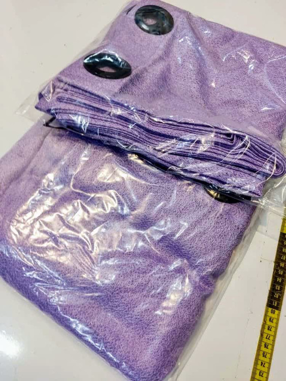 پرده آماده لیوما به رنگ یاسی - جلوهای لطیف و شیک برای دکوراسیون شما2