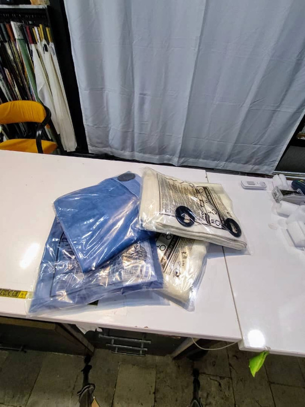 آرامش در رنگها | ترکیب چشمنواز حریر آبی و سفید